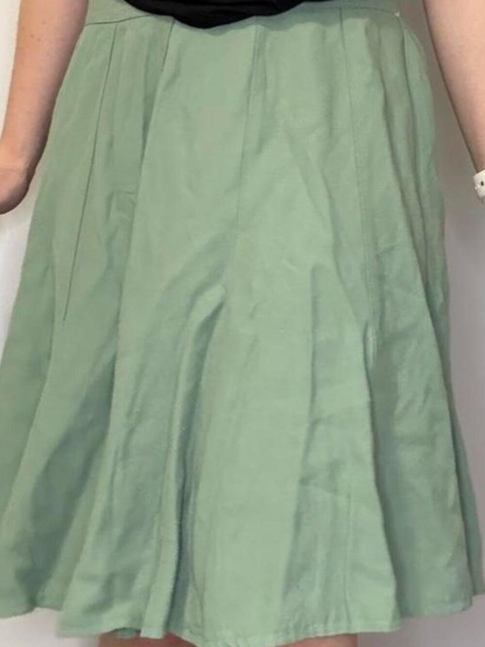 Vintage (early 90s) Diane K. sage green midi knee-length a-line skirt